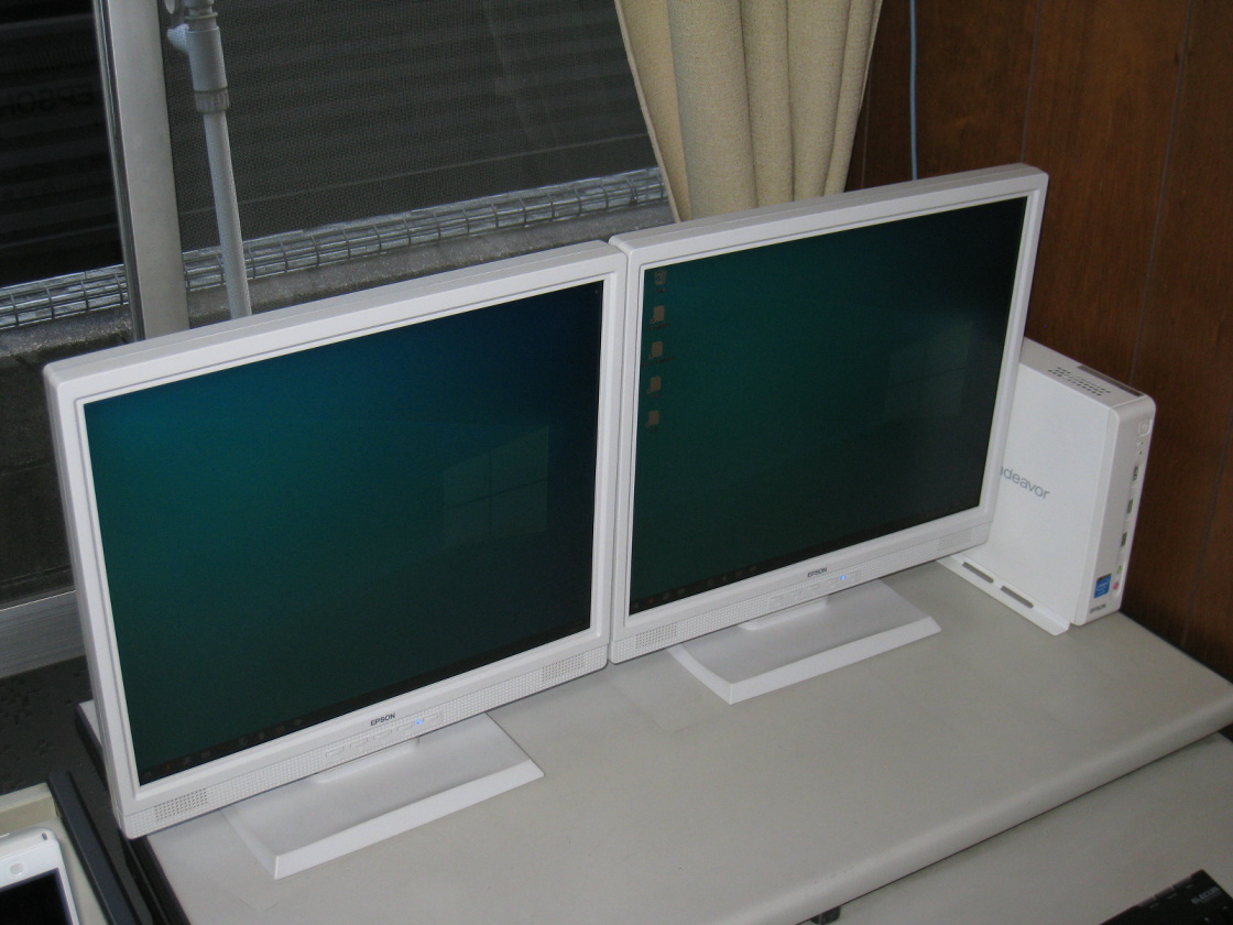 ウルトラコンパクトPC(Windows8.1(Epson Direct ST170E 45mm スリムモデル))